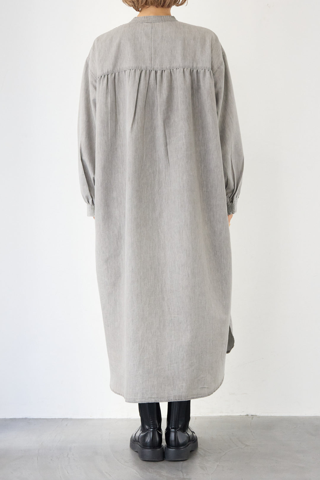 ハンドスモッキングデニムワンピース