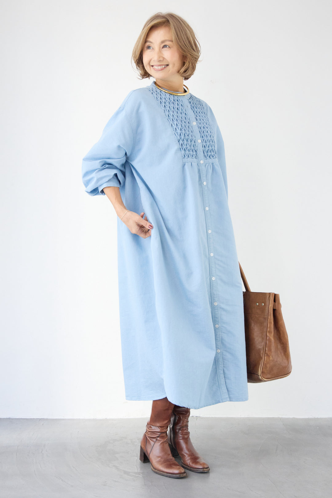 ハンドスモッキングデニムワンピース