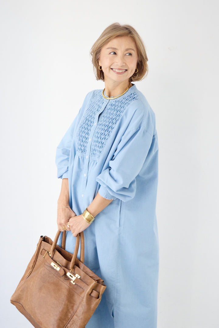 ハンドスモッキングデニムワンピース