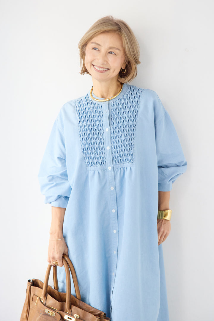 ハンドスモッキングデニムワンピース