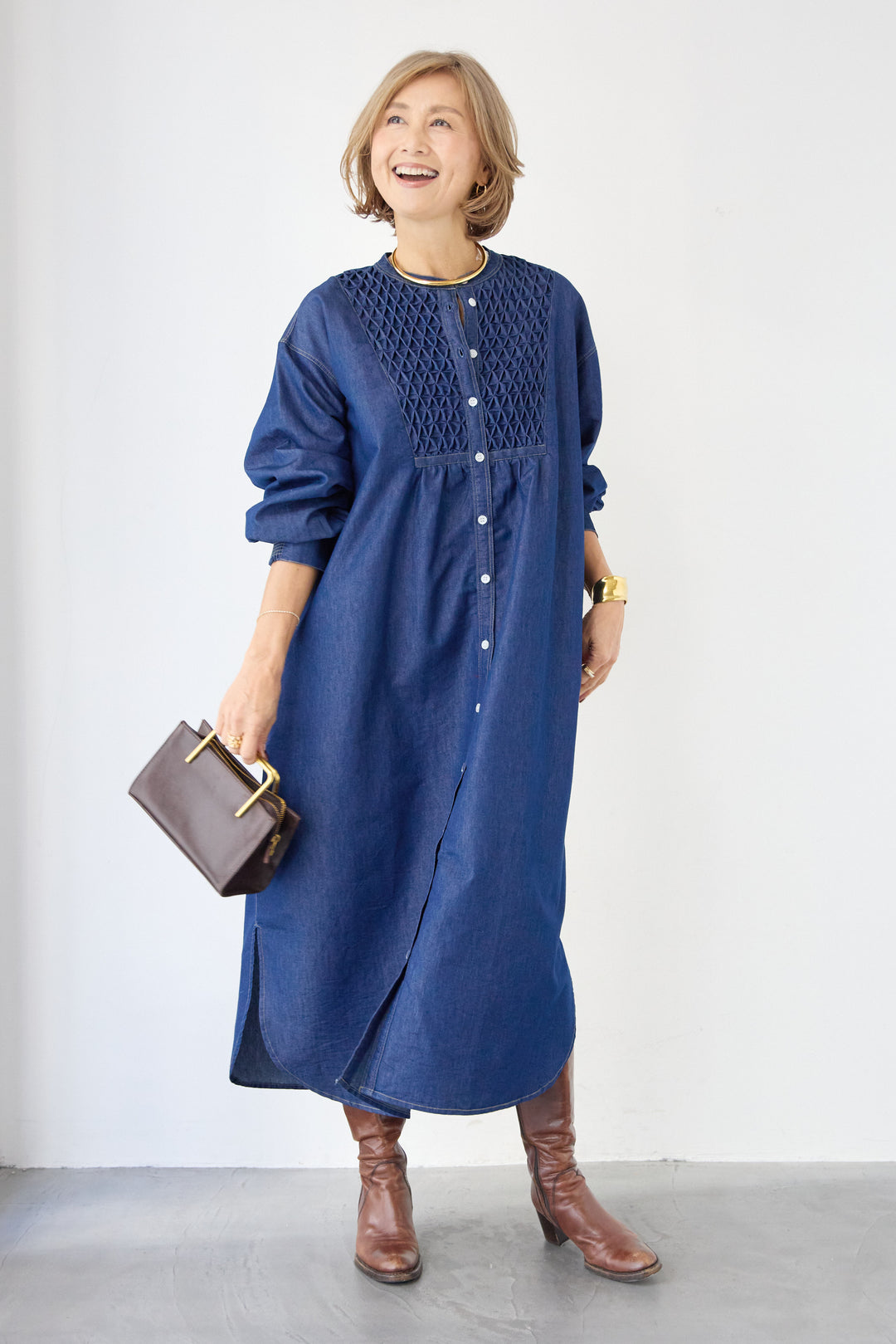 ハンドスモッキングデニムワンピース