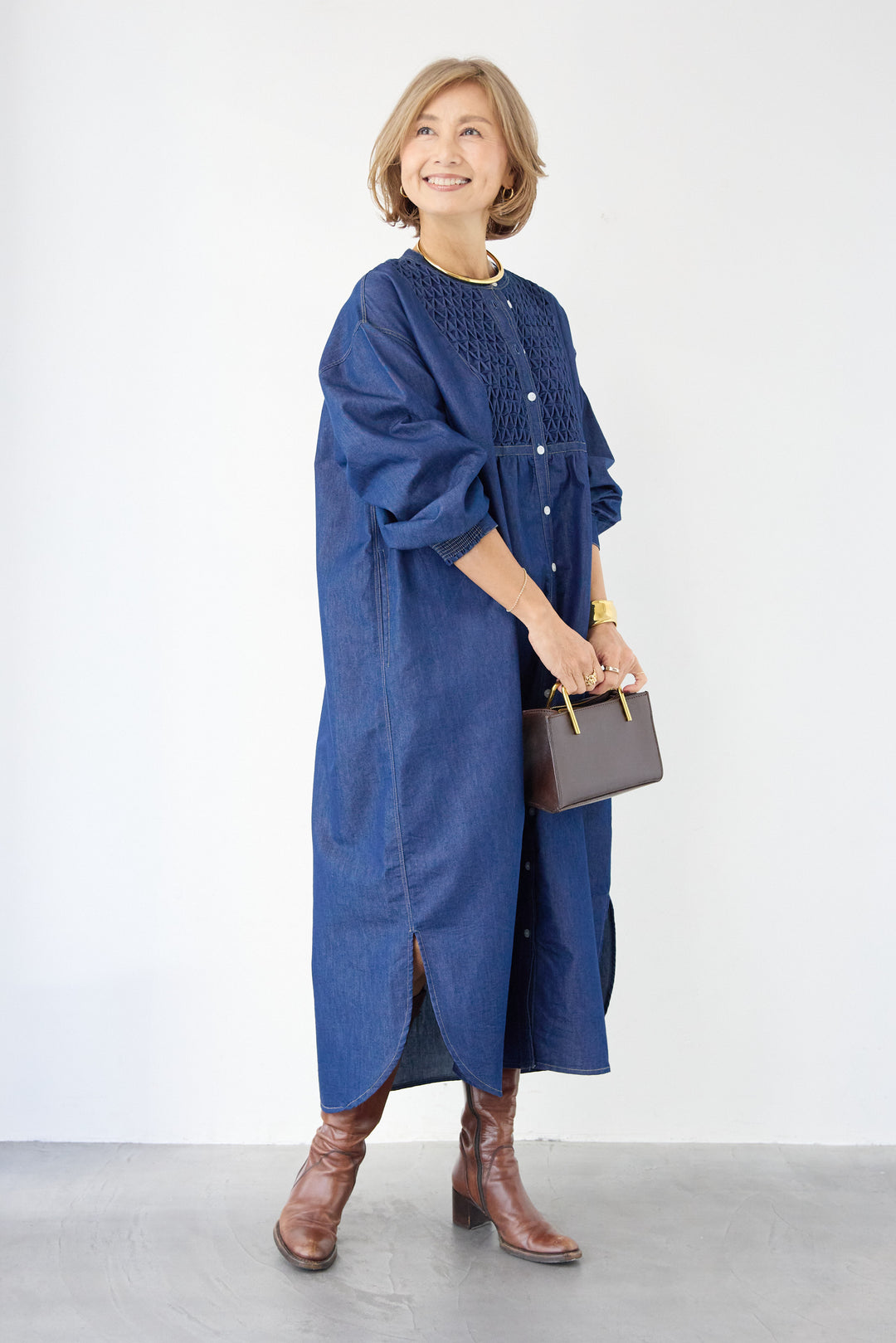 ハンドスモッキングデニムワンピース