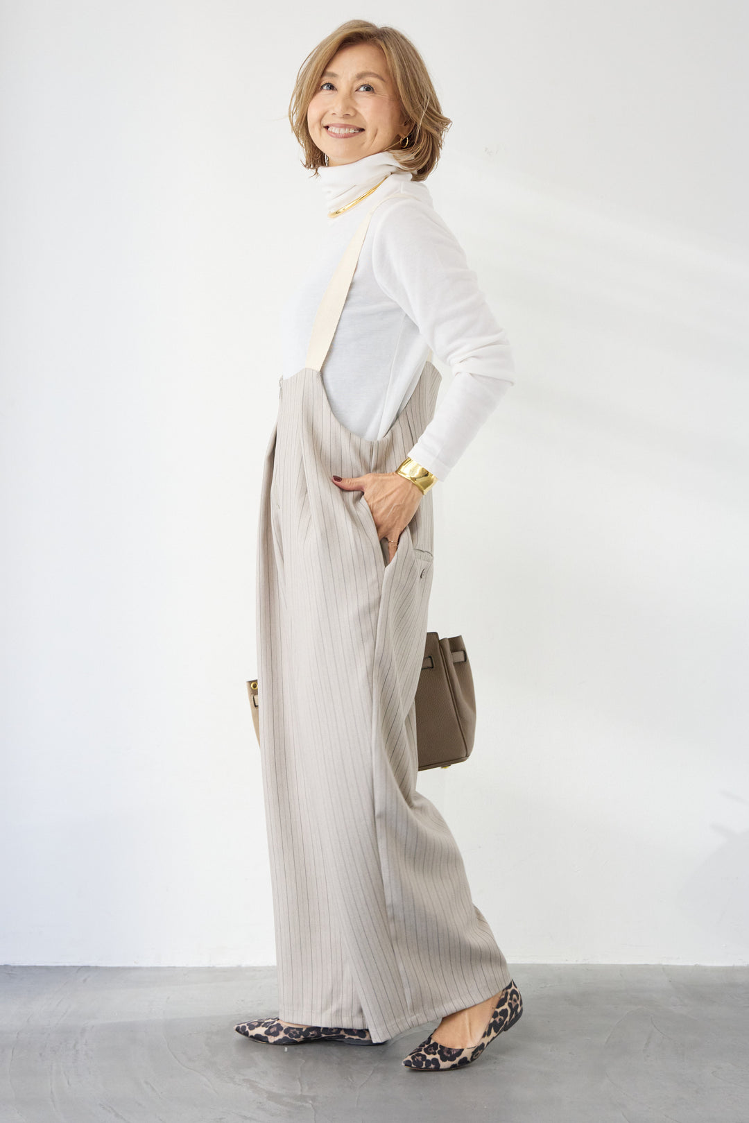 ストライプツータックサロペット