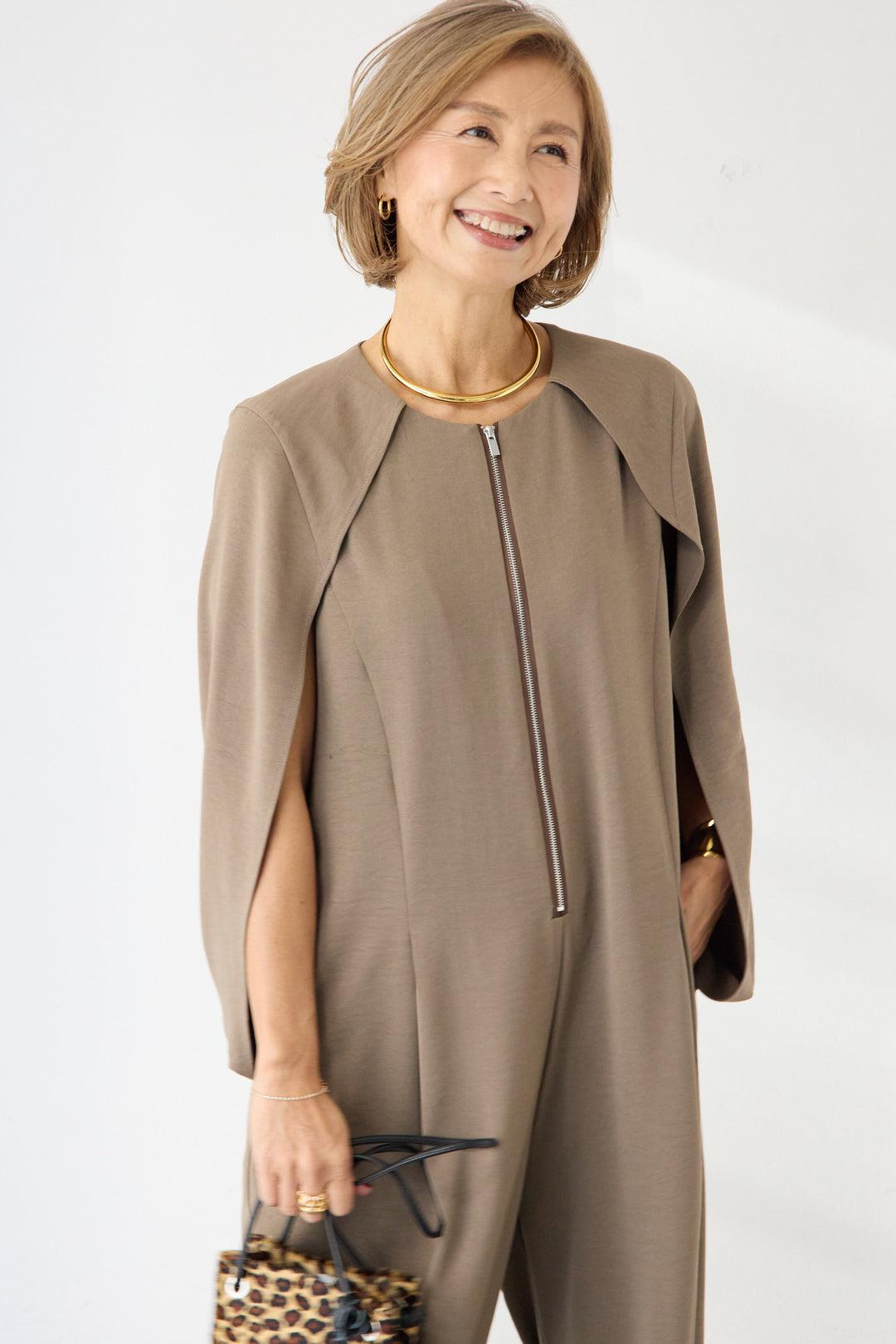 ケープマントオールインワン