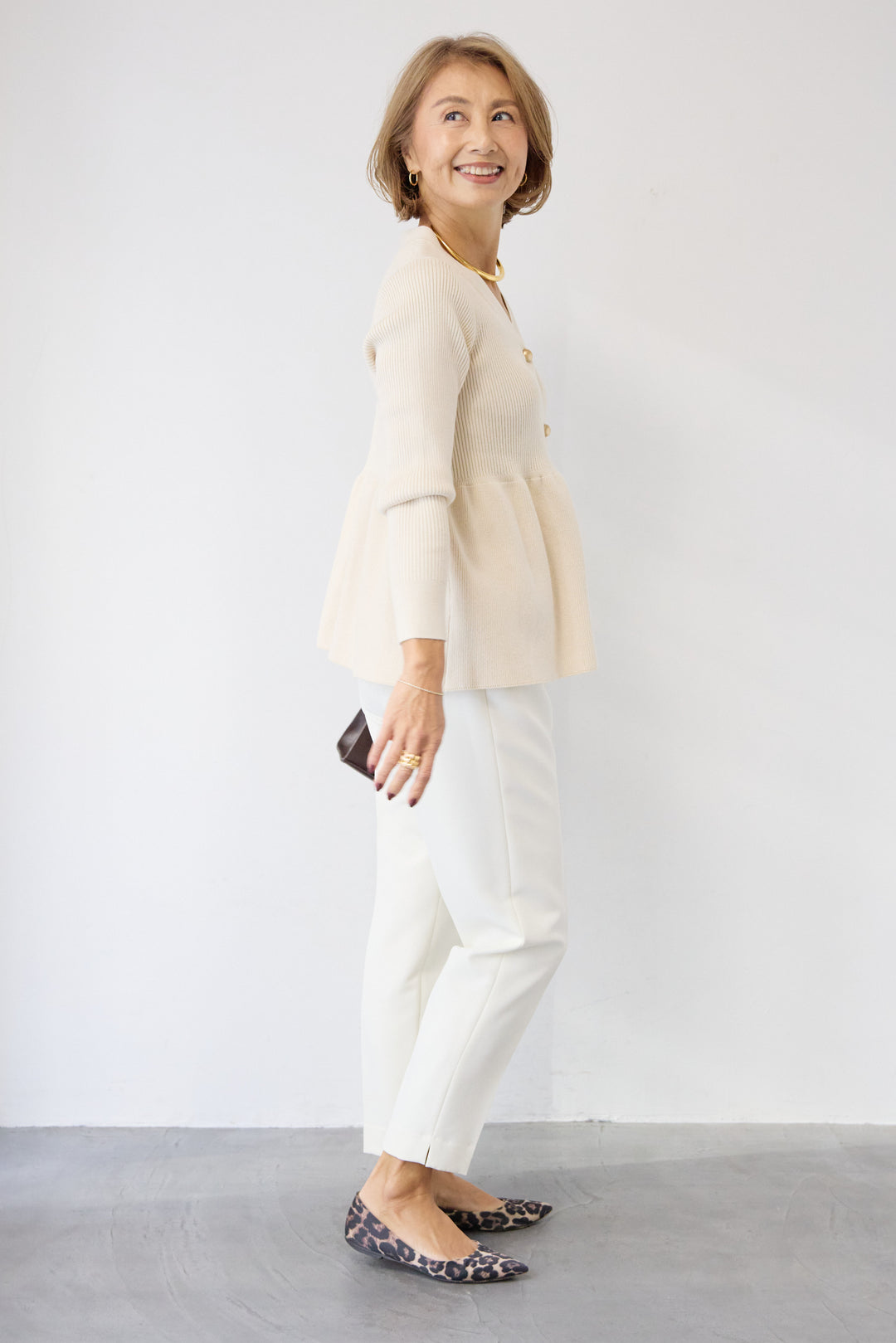 [SET]ゴールドボタンペプラムカーディガン+ウォッシャブルテーパードパンツ(2set)