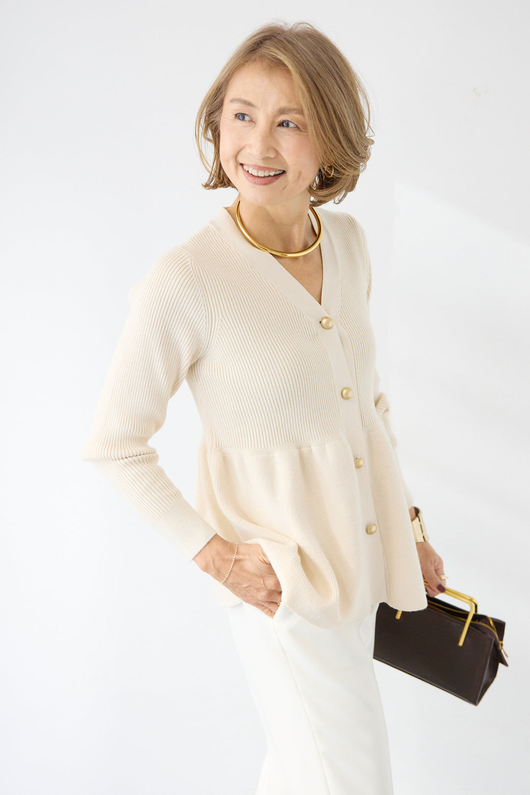 [SET]ゴールドボタンペプラムカーディガン+ウォッシャブルテーパードパンツ(2set)