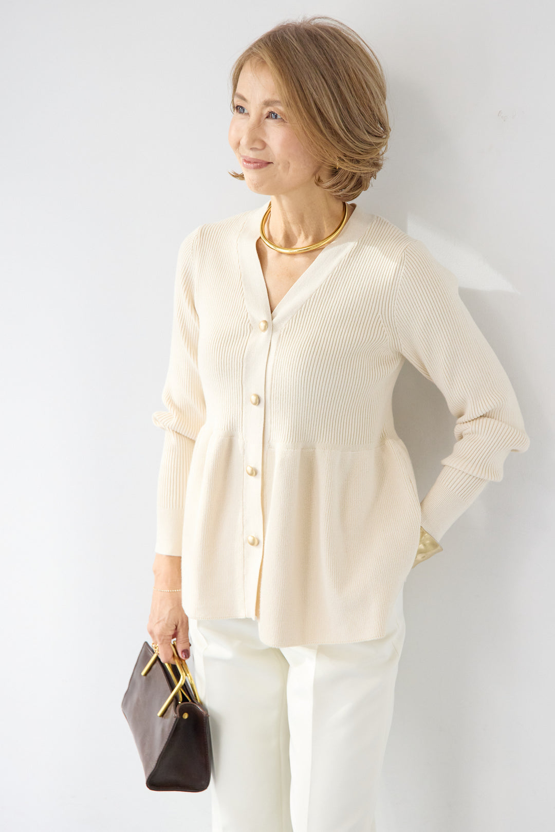 [SET]ゴールドボタンペプラムカーディガン+ウォッシャブルテーパードパンツ(2set)