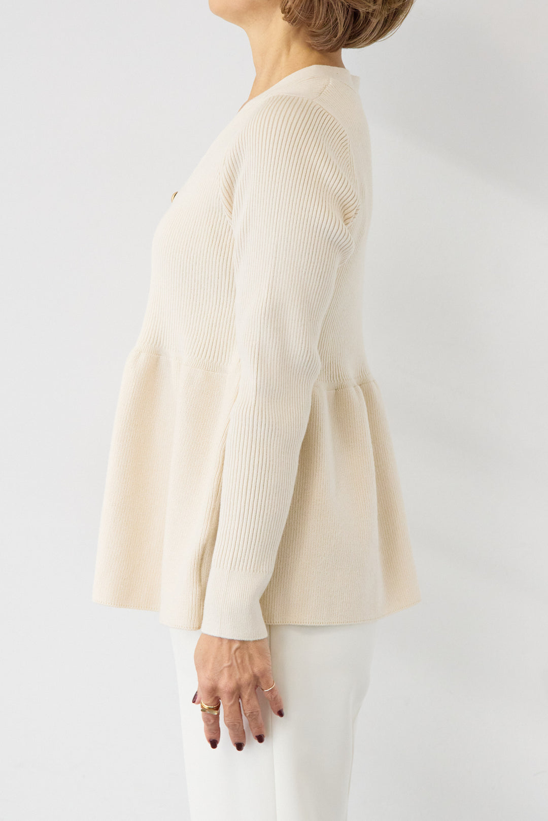 ゴールドボタンペプラムカーディガン