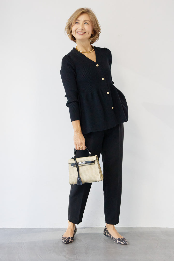 ゴールドボタンペプラムカーディガン