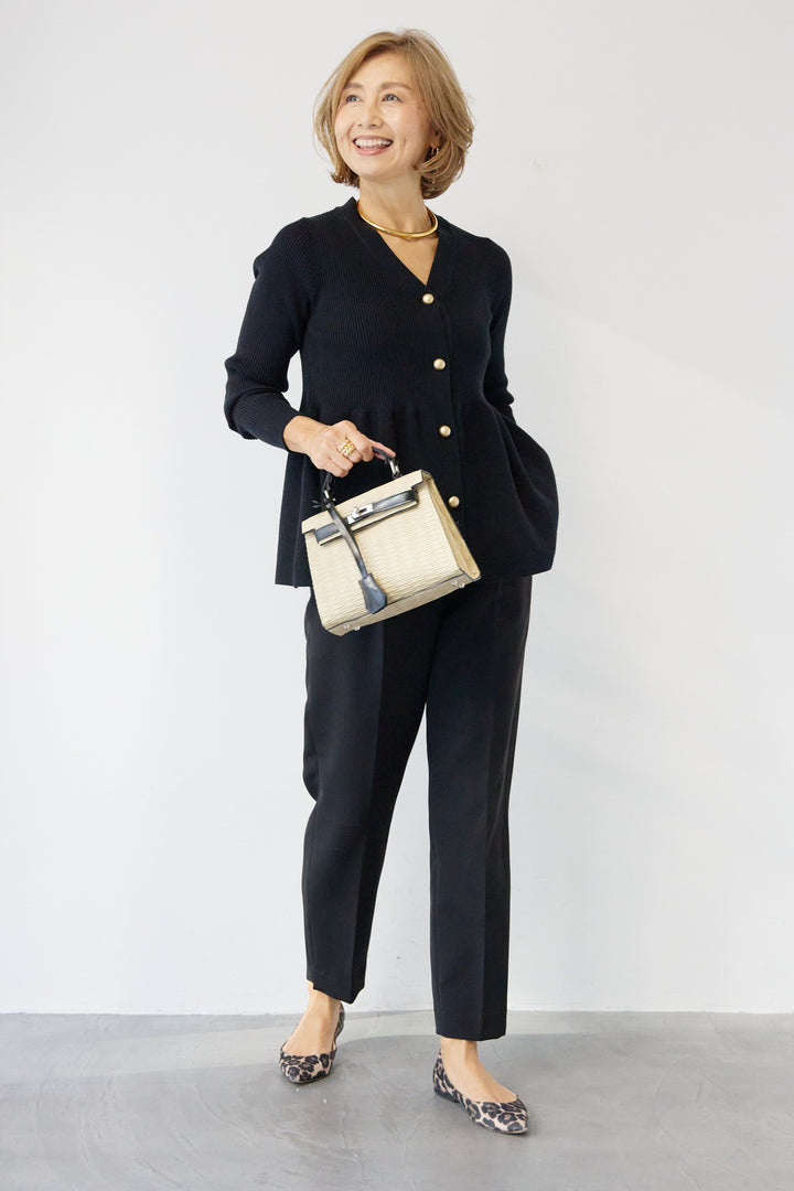 ゴールドボタンペプラムカーディガン