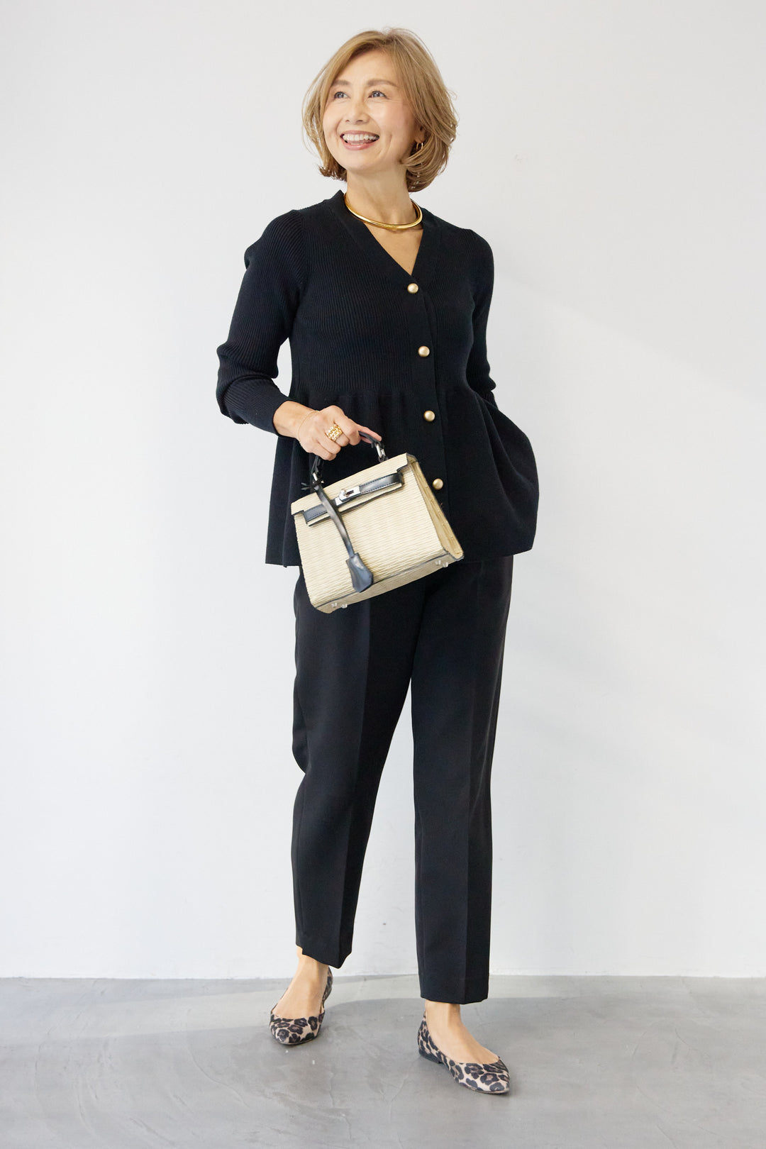 [SET]ゴールドボタンペプラムカーディガン+ウォッシャブルテーパードパンツ(2set)