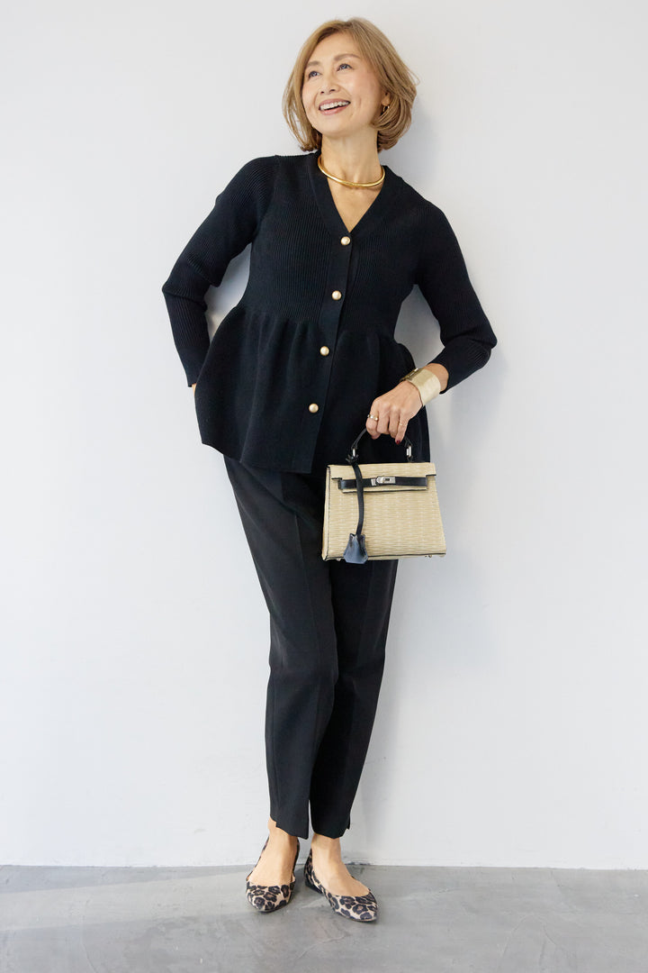 ゴールドボタンペプラムカーディガン