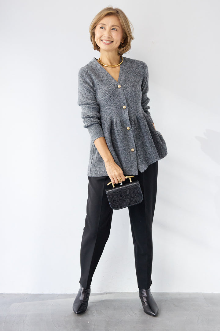 ゴールドボタンペプラムカーディガン