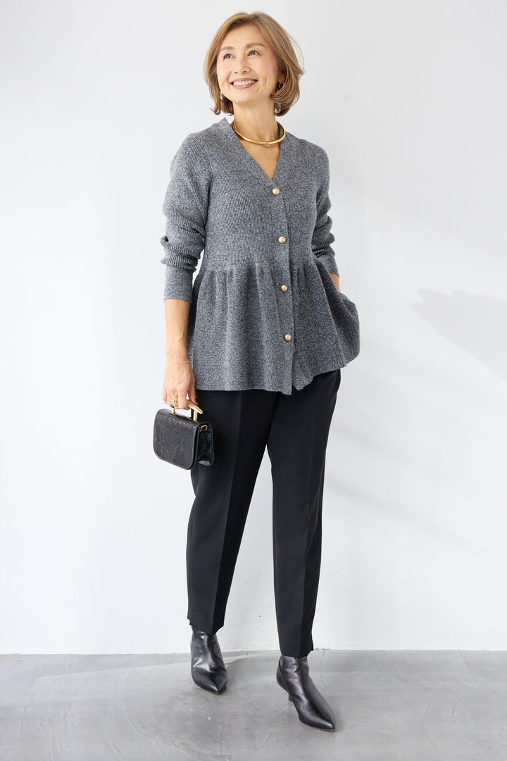 ゴールドボタンペプラムカーディガン