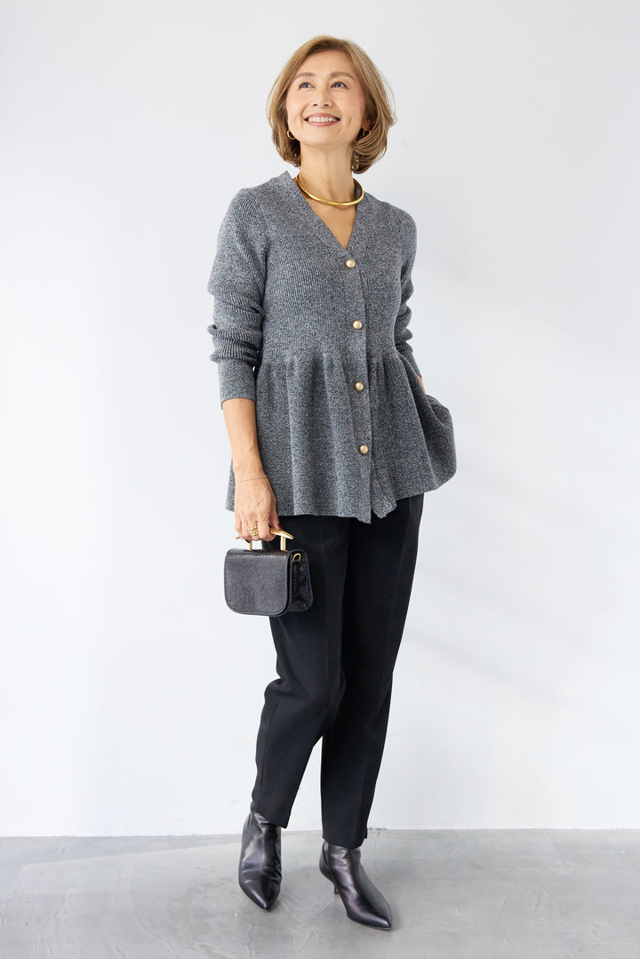 [SET]ゴールドボタンペプラムカーディガン+ウォッシャブルテーパードパンツ(2set)