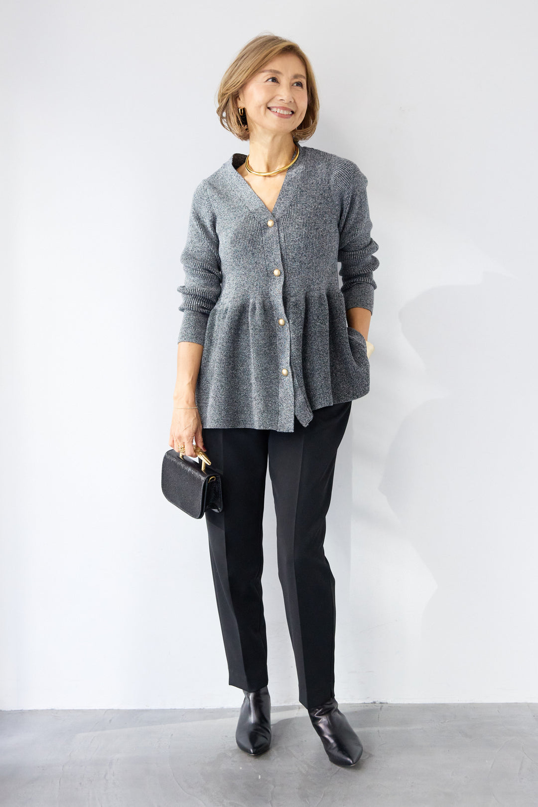 [SET]ゴールドボタンペプラムカーディガン+ウォッシャブルテーパードパンツ(2set)