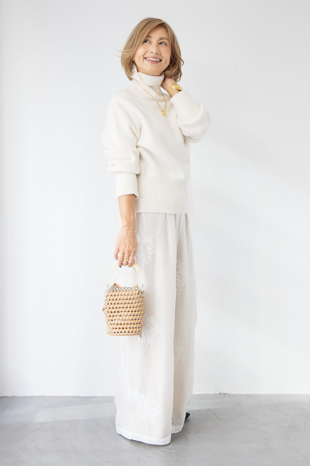 オーガンジー刺繍パンツ