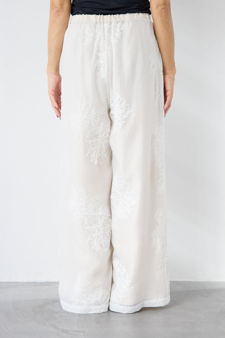オーガンジー刺繍パンツ