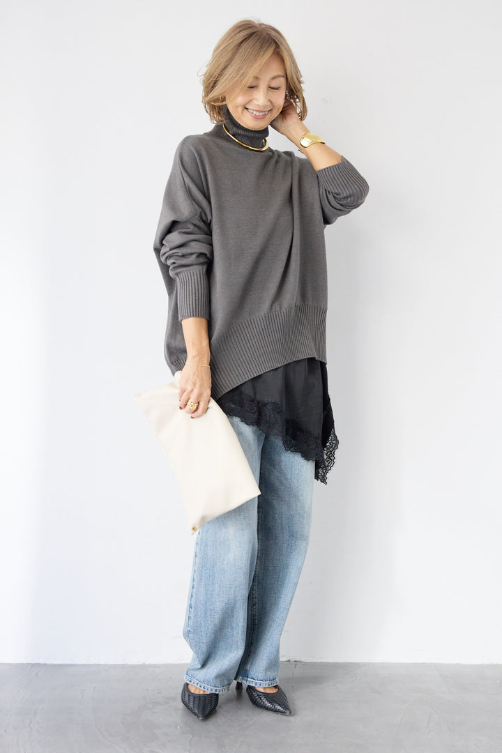 ゆるシルエットタートルネックニット