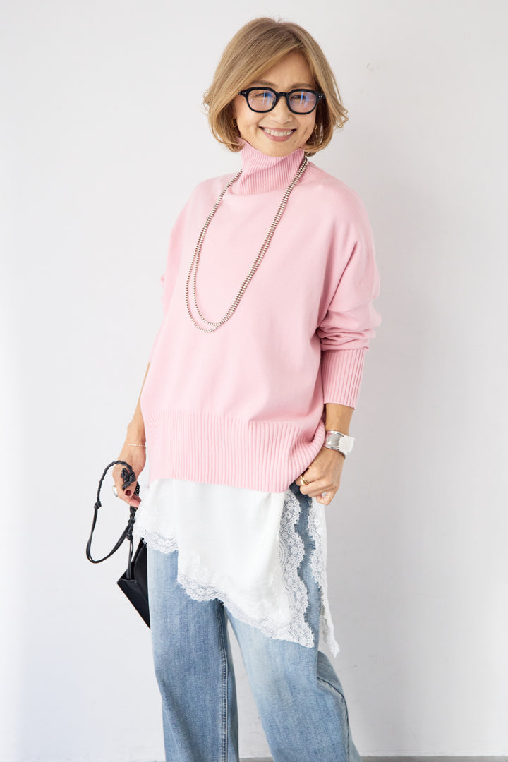 ゆるシルエットタートルネックニット