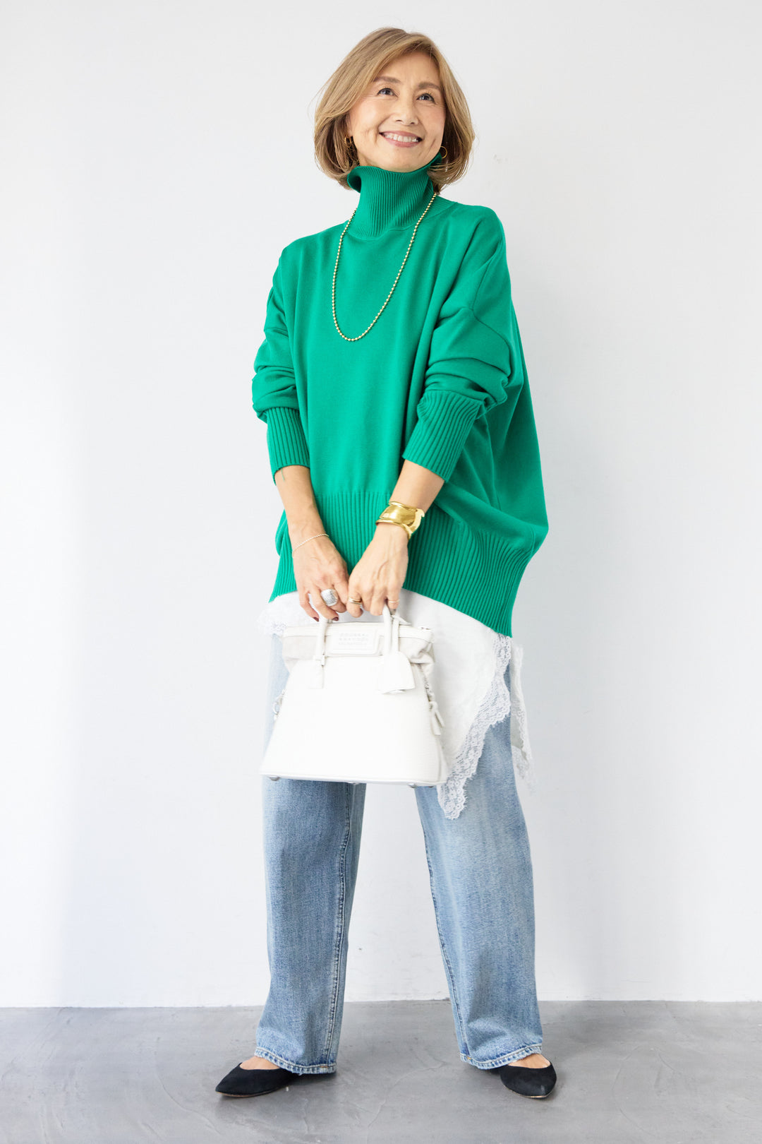 ゆるシルエットタートルネックニット