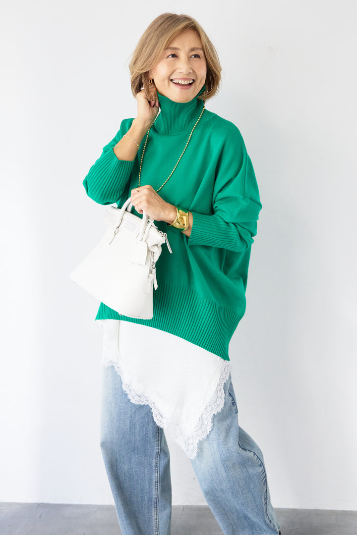 ゆるシルエットタートルネックニット