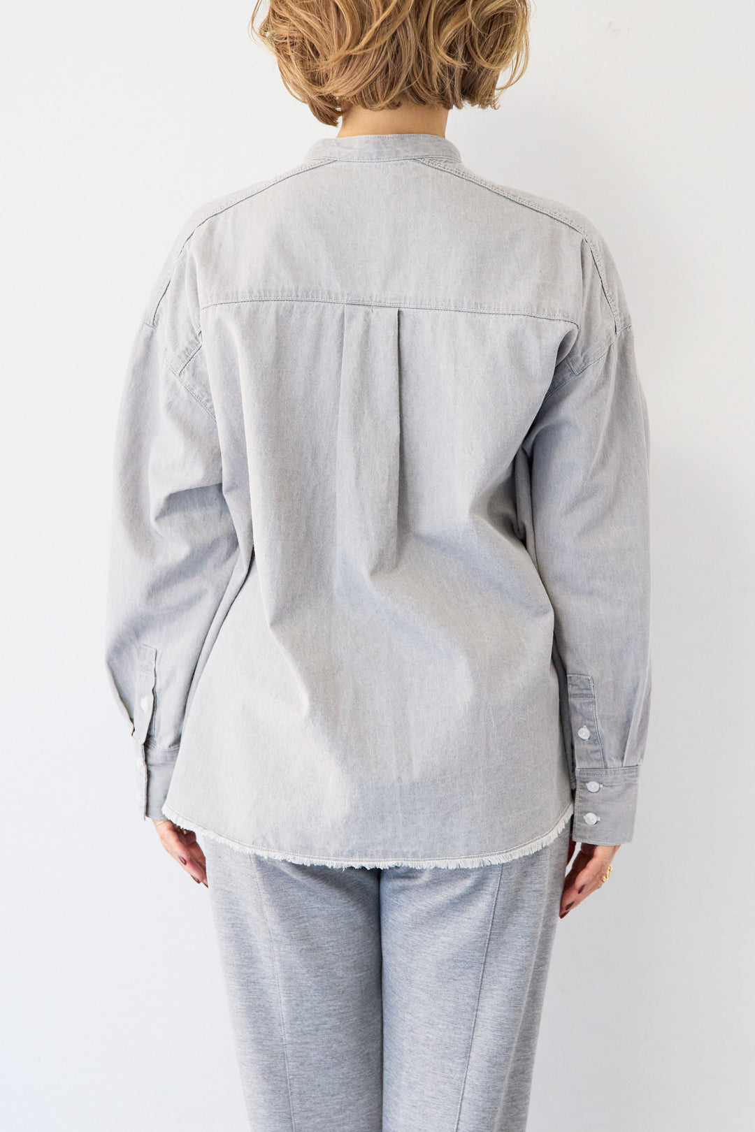 コットンデニムノーカラーシャツ
