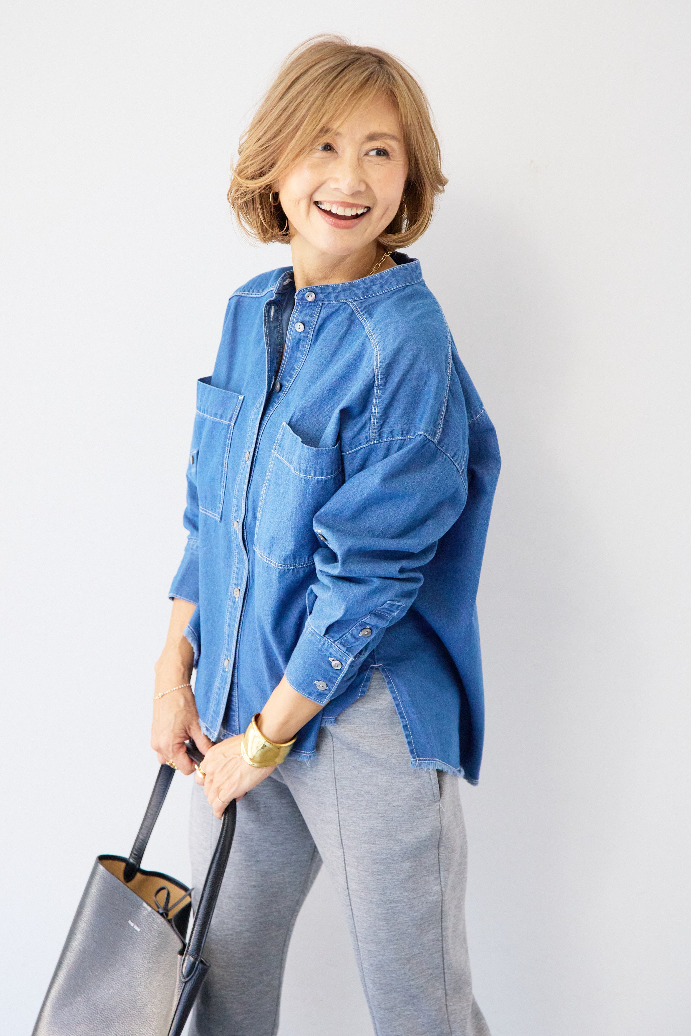 コットンデニムノーカラーシャツ – plusotoha