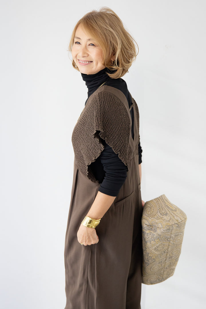 シャーリングスリーブ・Vネックオールインワン