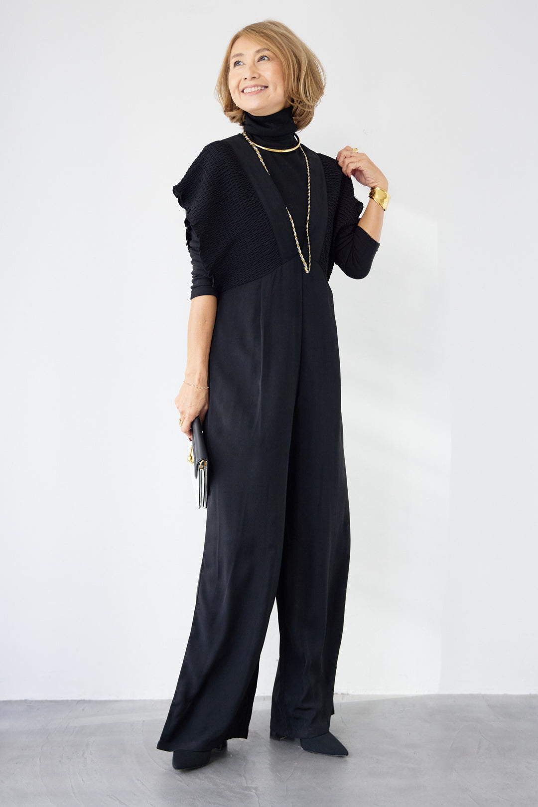 シャーリングスリーブ・Vネックオールインワン