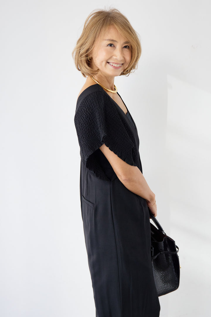 シャーリングスリーブ・Vネックオールインワン