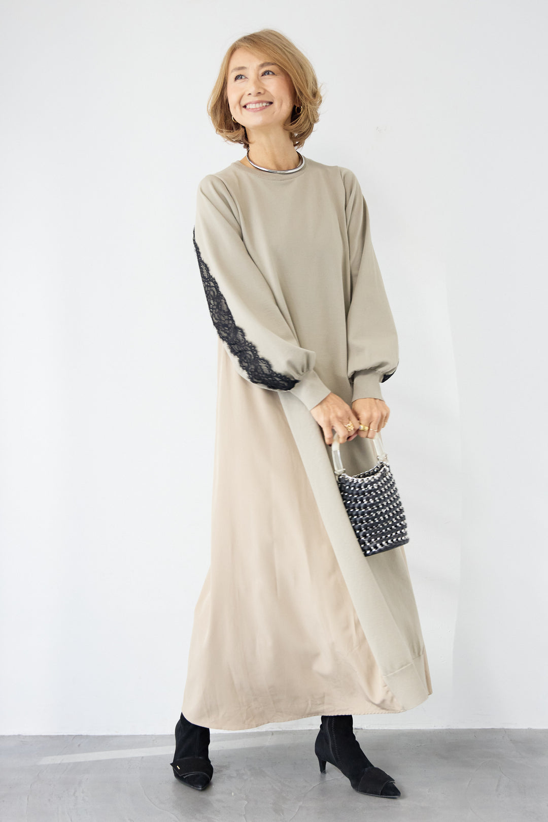 バックレース・ロングワンピース