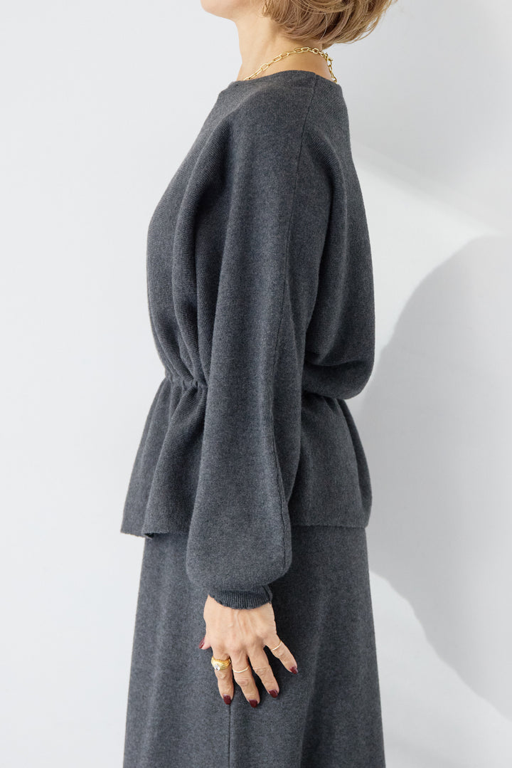 ウエストマーク・ペプラムセットアップ