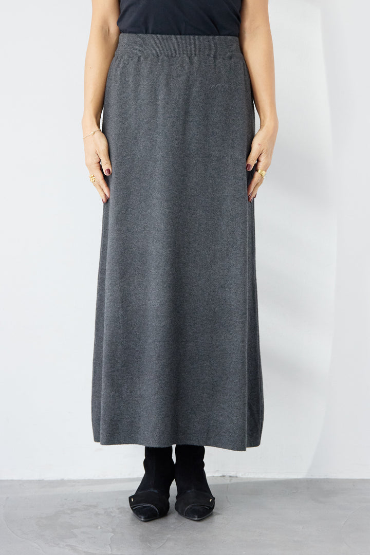 ウエストマーク・ペプラムセットアップ