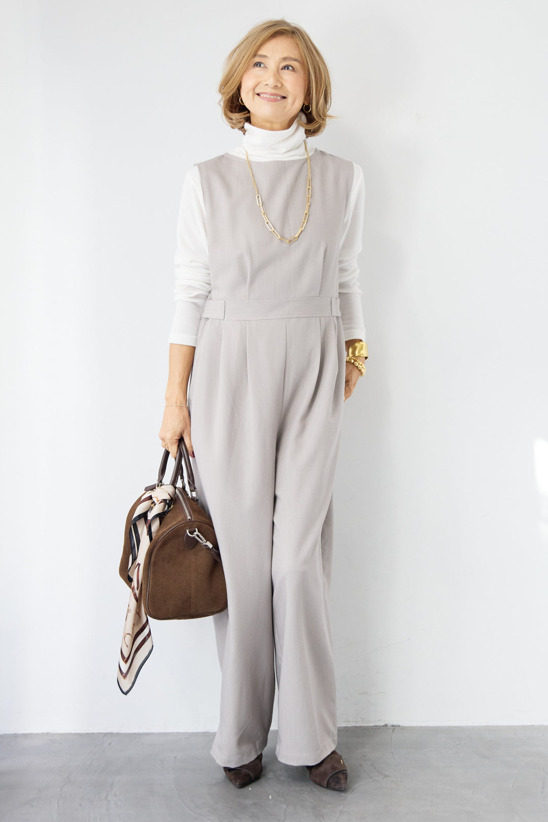 ウエストタブ・フロントタックサロペット