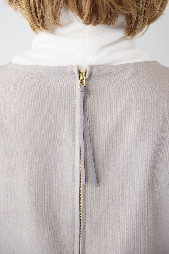 ウエストタブ・フロントタックサロペット