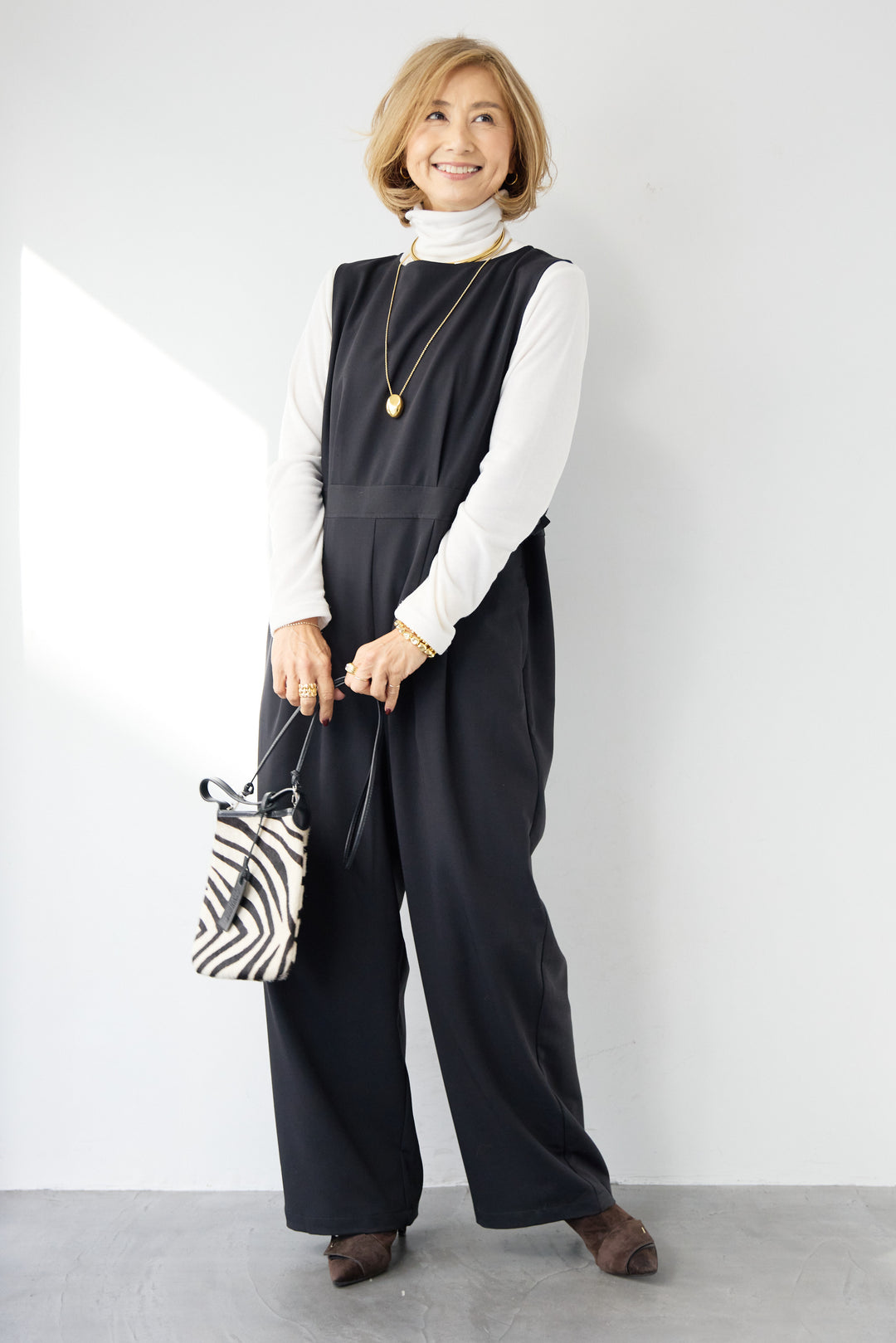 ウエストタブ・フロントタックサロペット