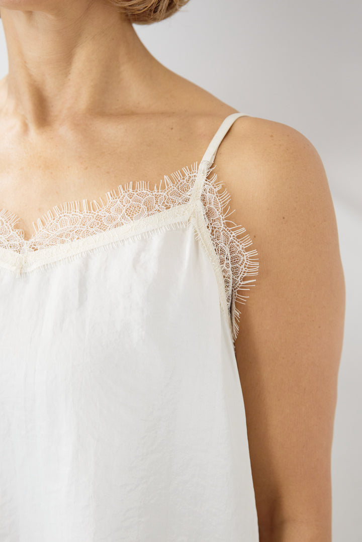 [SET]ふんわりシャギー ボートネックニットプルオーバー+シルキーエリュール レーストップス(2set)