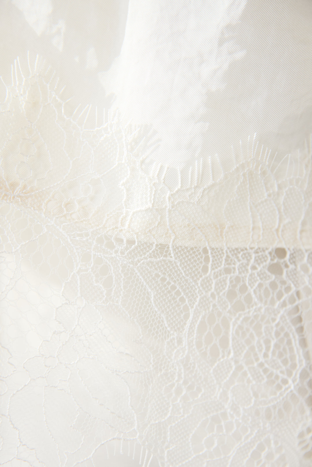 [SET]シャイニーラメ・スキッパーポロニット+シルキーエリュール レーストップス(2set)