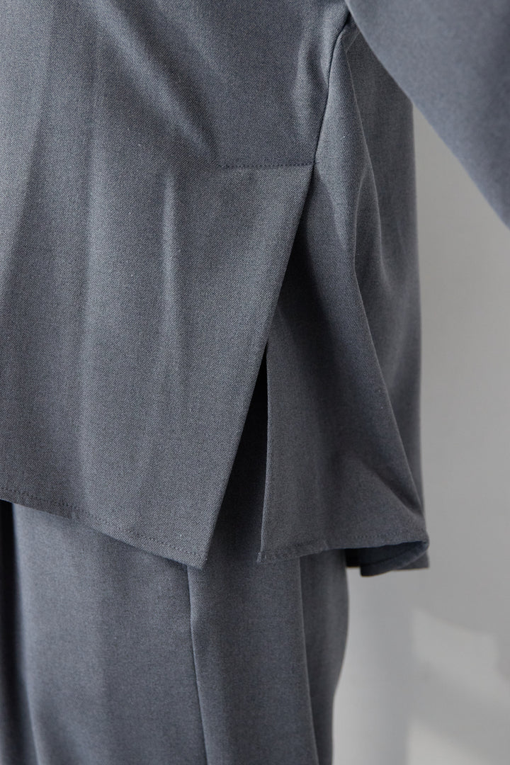 深Vネック・ボリュームスリーブプルオーバー