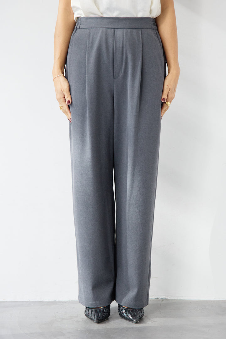 ソフトツイル ワイドストレートスラックス