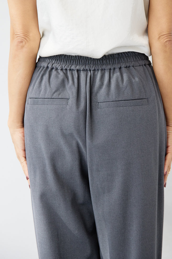 ソフトツイル ワイドストレートスラックス