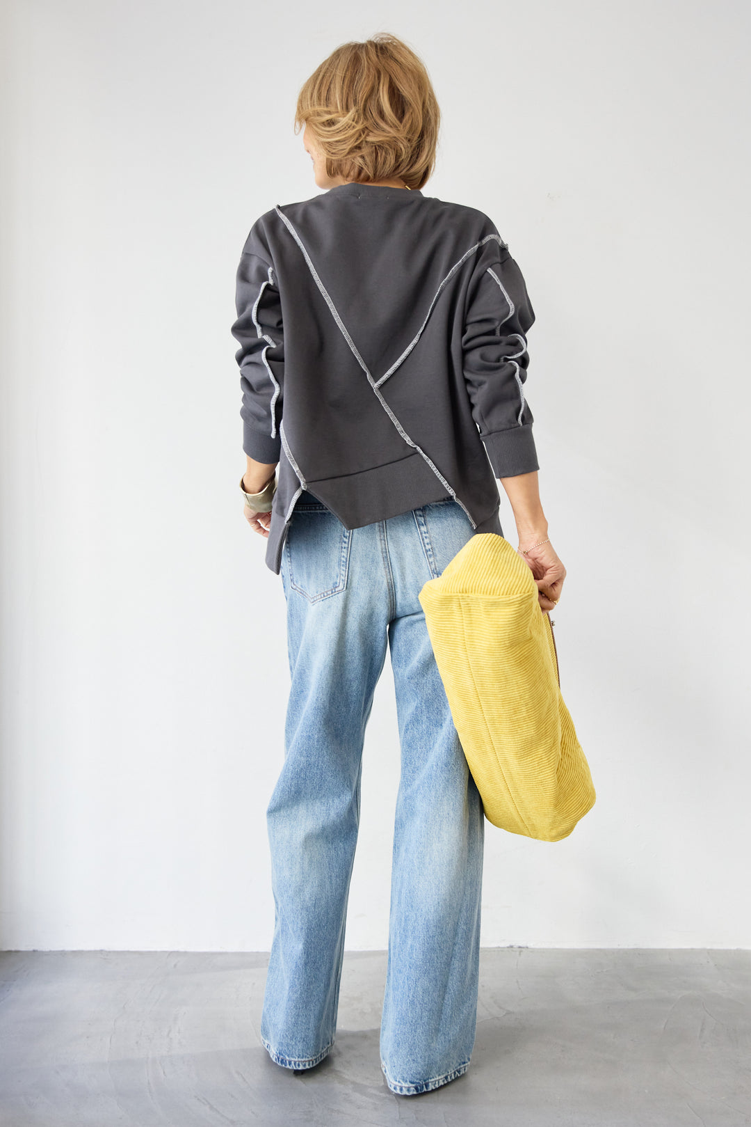 [SET]アウトシーム・配色ステッチプルオーバー+ウォッシャブルコクーンデニムパンツ(2set)