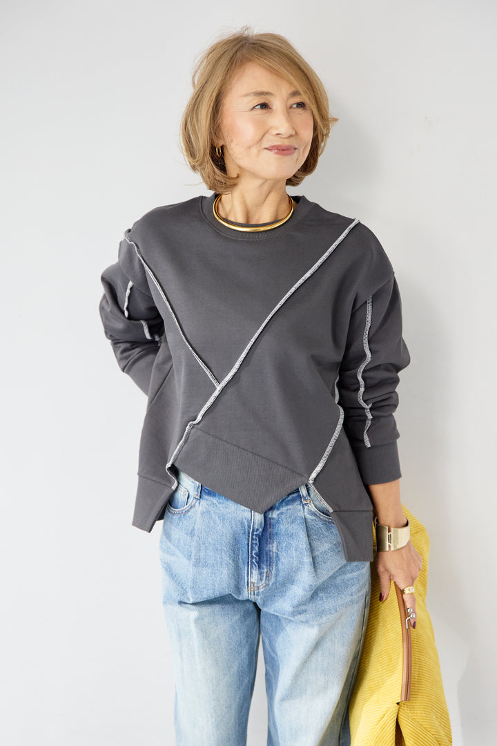 アウトシーム・配色ステッチプルオーバー