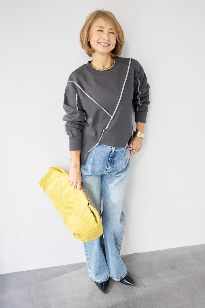 アウトシーム・配色ステッチプルオーバー