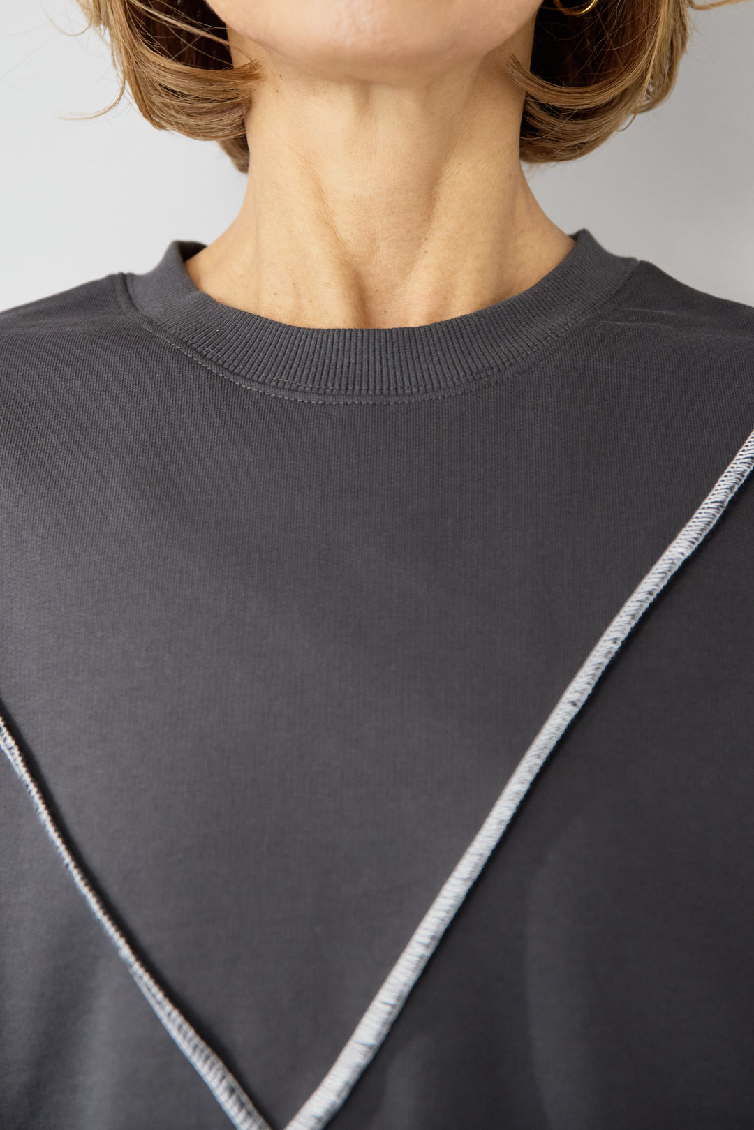 [SET]アウトシーム・配色ステッチプルオーバー+ウォッシャブルコクーンデニムパンツ(2set)