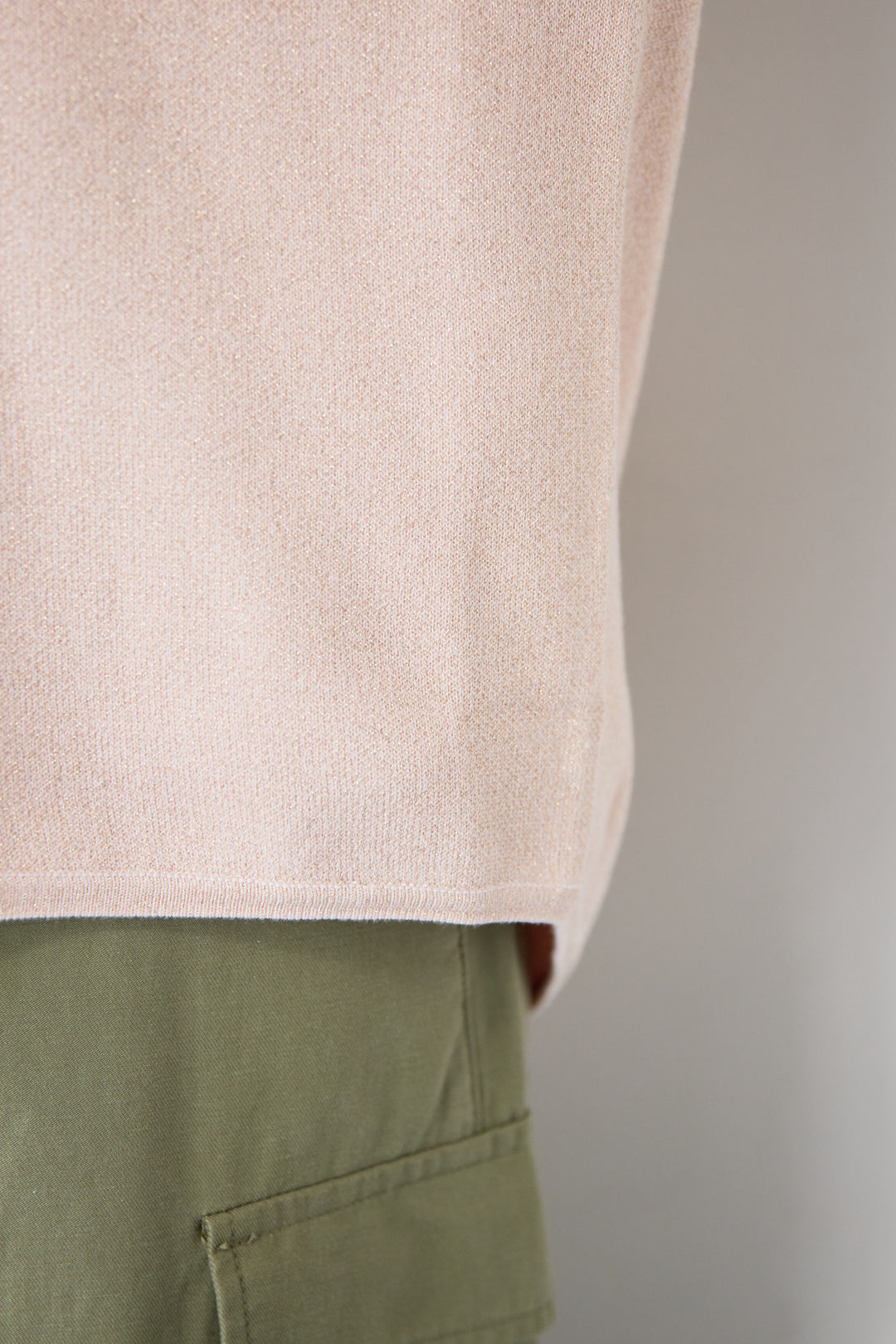 シャイニーラメ・スキッパーポロニット