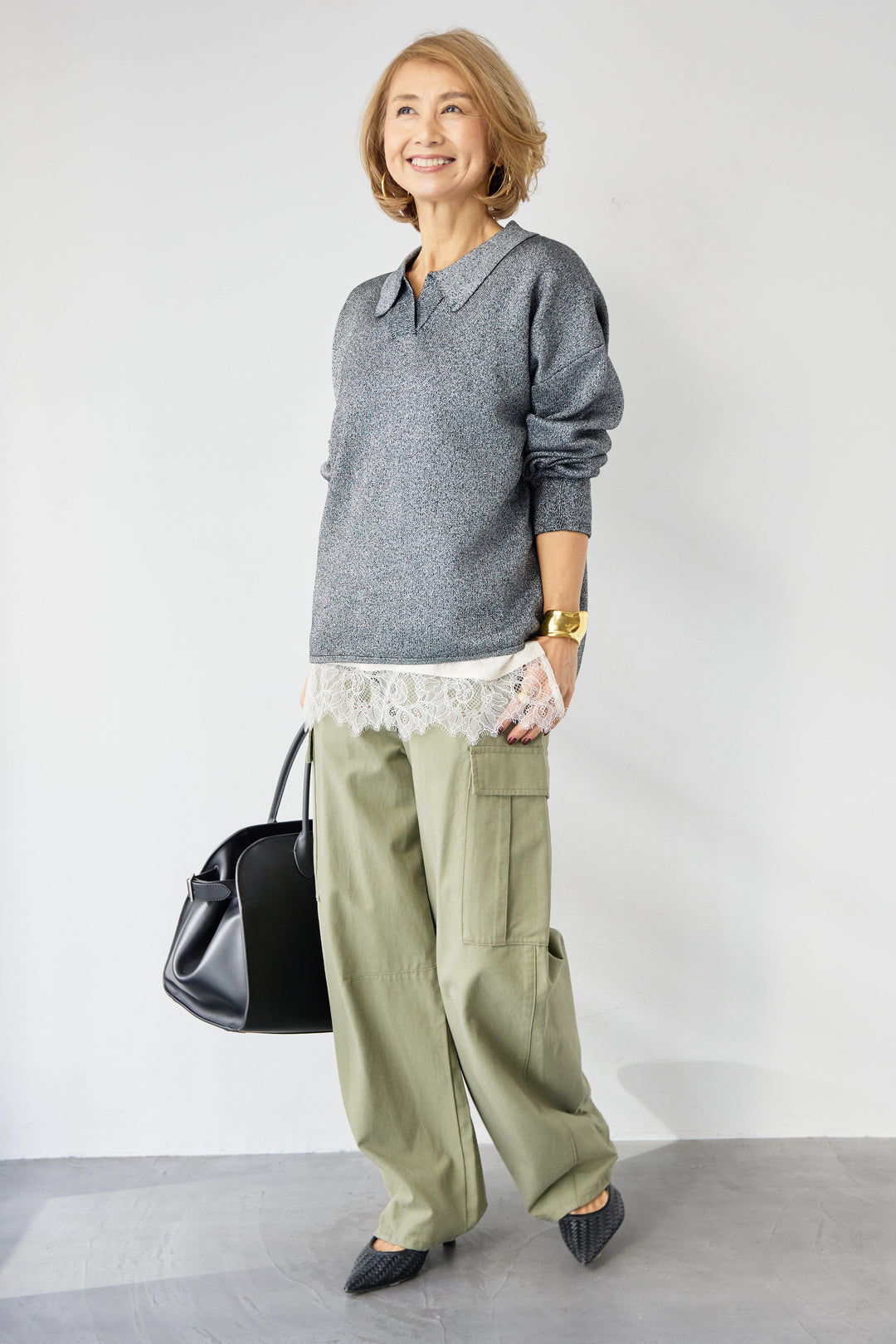 シャイニーラメ・スキッパーポロニット