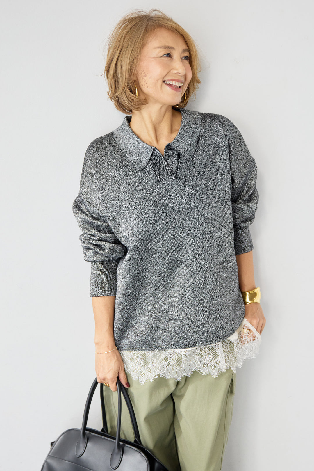 シャイニーラメ・スキッパーポロニット