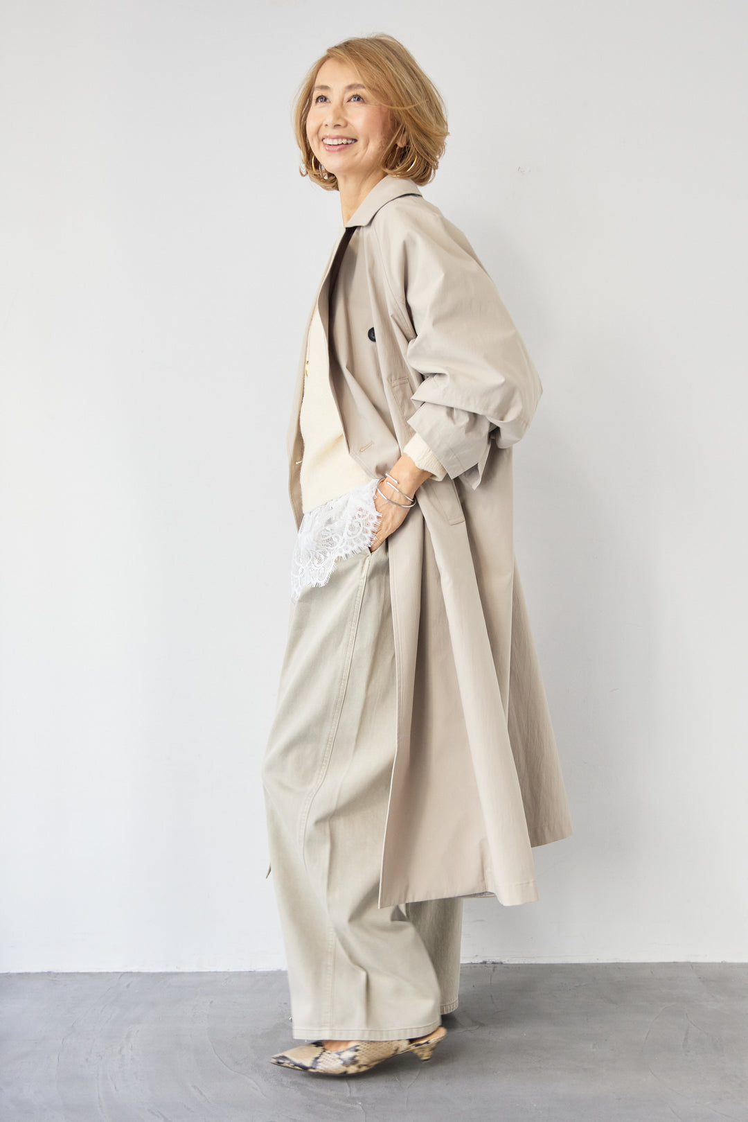 バックデザイン・ビッグシルエットスプリングコート